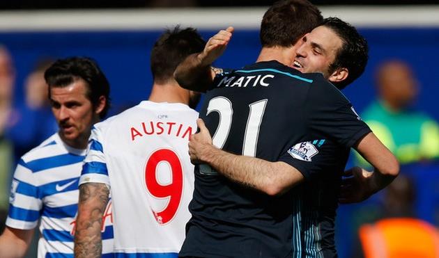 Неманья Матич и Сеск Фабрегас после победы над КПР, Getty Images