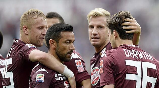 Празднования гола Торо, torinofc.it