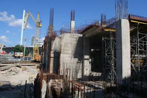 Одними лишь кувалдами не обойтись... www.kp.ua