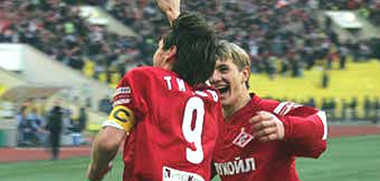 Егор Титов и Роман Павлюченко, фото lenta.ru