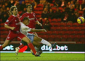 Агбонлахор забивает, bbc.co.uk