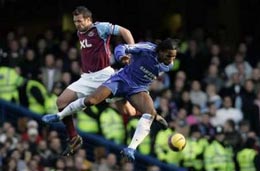 Воздушние бои в дерби, Reuters