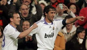 Герои поединка, Reuters