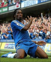 Какой мэн, какой мужчина :)