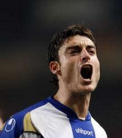 Риера сравнял счет в каталонском дерби, Reuters 