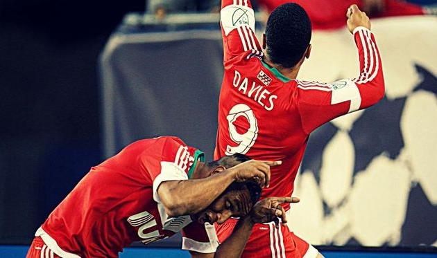 Чарли Дэвис и Хуан Агудело, Getty Images 