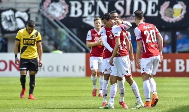 АЗ потопил Бреду, fcupdate.nl