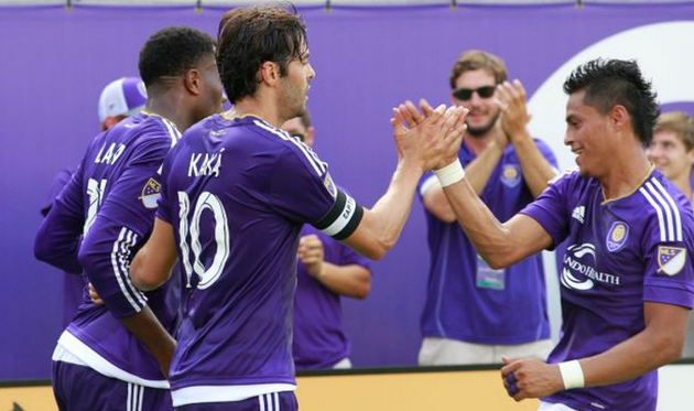 Кака поздравляют партнеры, Getty Images 