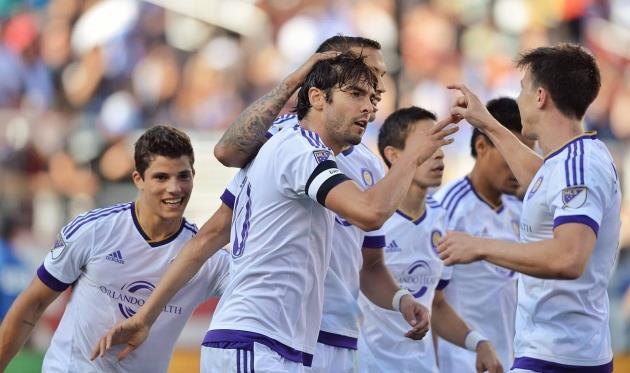 Кака забивает, но победу не добывает, Getty Images