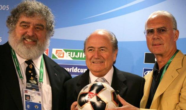 Чак Блейзер, Зепп Блаттер и Франц Беккенбауэр, reuters