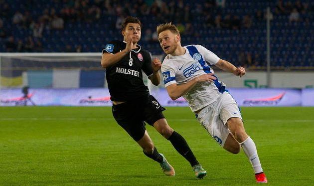 Малышев против Безуса, фото С. Ведмидя, Football.ua