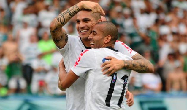 Герреро и Эмерсон Шейк, фото Agência Corinthians