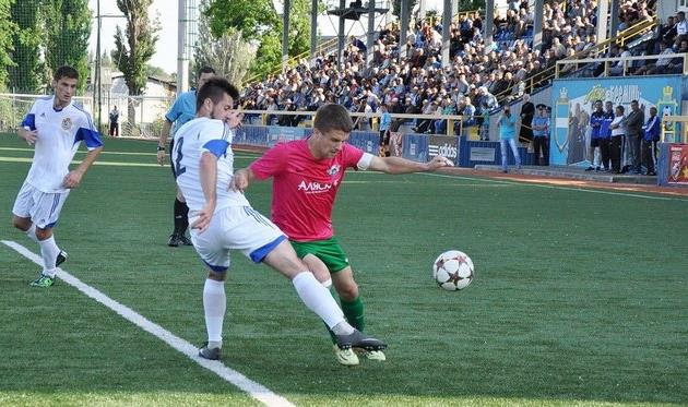 Василий Цюцюра (слева) так и не был разгадан защитниками Кремня, фото Г.Криворучко, fckremen.com