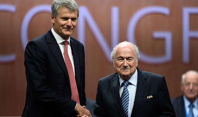 Дэвид Гилл и Зепп Блаттер, Getty Images