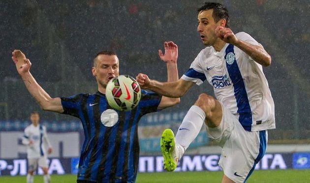 Кутас против Калинича, фото С. Ведмидя, Football.ua