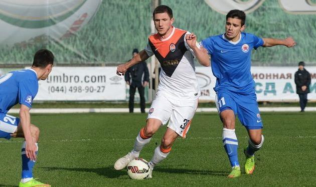 Гринь против Кривцова, фото Р. Самохина, Football.ua