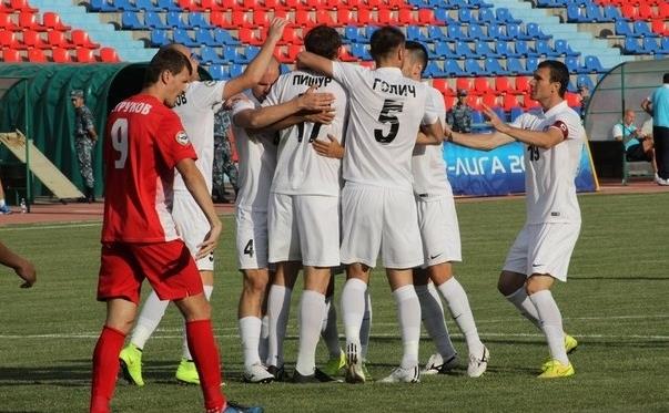 Пищур получает поздравления, фото sports.kz