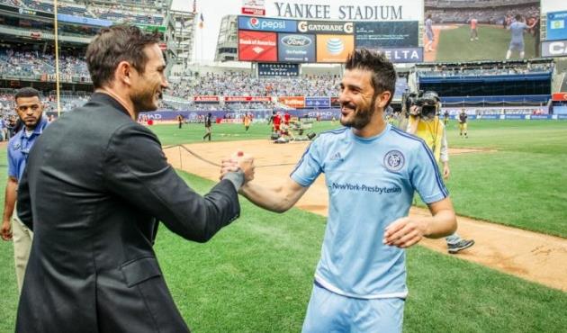 Давид Вилья приветствует Фрэнка Лампарда, nycfc.com