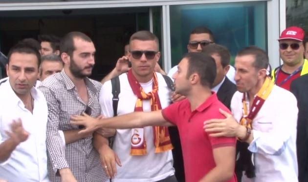 ЛУКАС ПОДОЛЬСКИ, SKY SPORTS