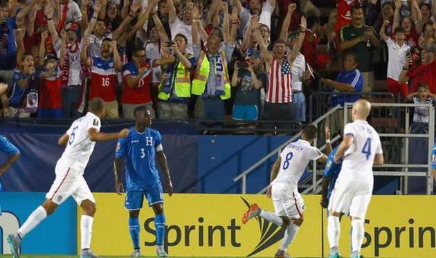 празднования американцев, twitter.com