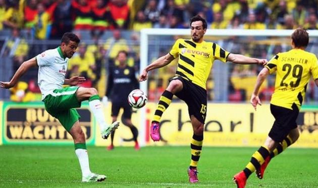 Матс Хуммельс (в центре), Getty images