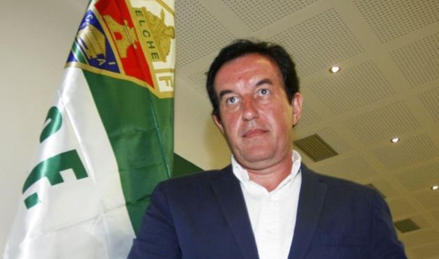 Президент Эльче Хуан Ангикс, AS