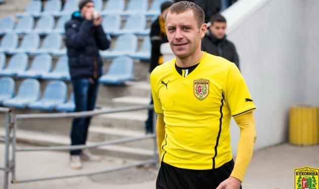 Главная новость для черновчан – на сборах команды замечен любимец болельщиков Маковийчук, фото Р.Ковальчука, fcbukovyna.com