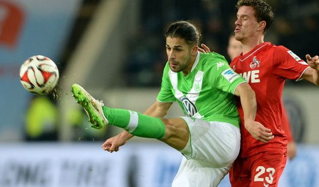 РИКАРДО РОДРИГЕС (СЛЕВА), KICKER.DE