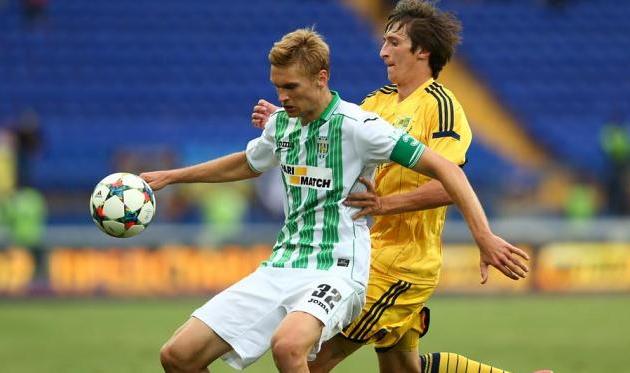 Игорь Пластун (левее), фото А.Осипова, Football.ua