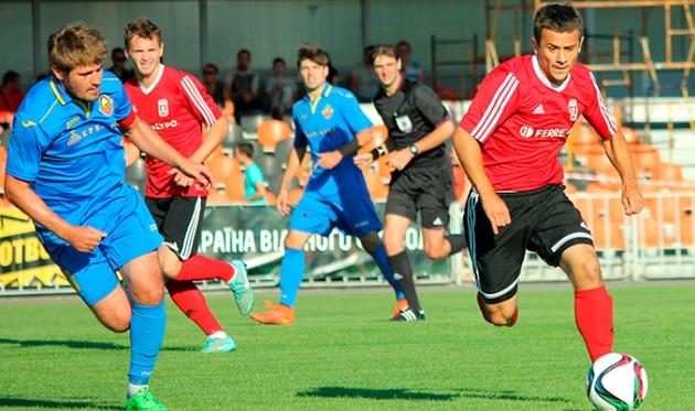 Корольков убегает от Допилки. Фото Петра Максимова, gornyak-sport.net