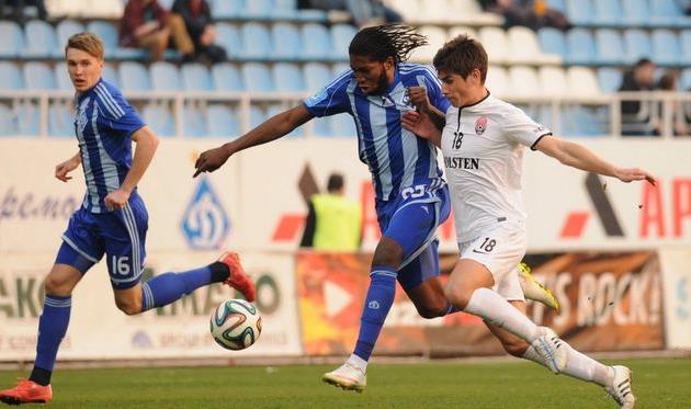 Мбокани рвется в Англию, фото И. Хохлова, Football.ua