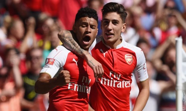 Окслейд-Чемберлен и Бельерин, arsenal.com