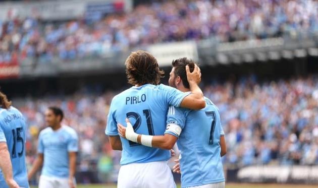 Андреа Пирло и Давид Вилья, Getty Images 