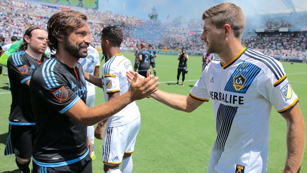 Андреа Пирло и Стивен Джеррард , Getty Images 