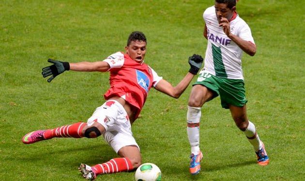 Адерлан Сантос (слева), scbraga.pt