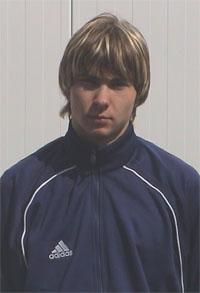 Один из лучших игроков встречи Андрей Оберемко, dynamomania.com