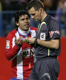 За что, реф, за что?! АР