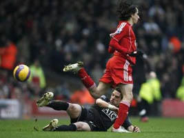 Против Йосси Бенаюна, фото Reuters