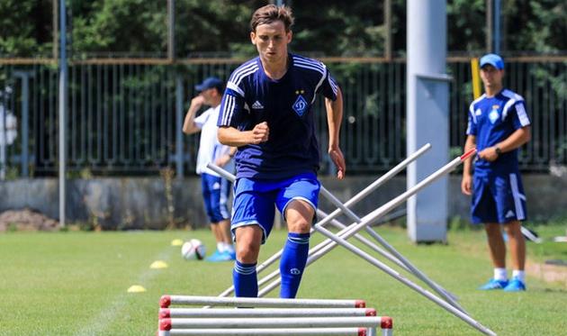 Евгений Трояновский - автор гола в составе Динамо-2, fcdynamo.kiev.ua