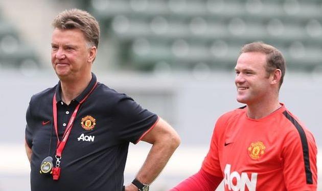 Луи ван Гаал и Уэйн Руни, mirror.co.uk