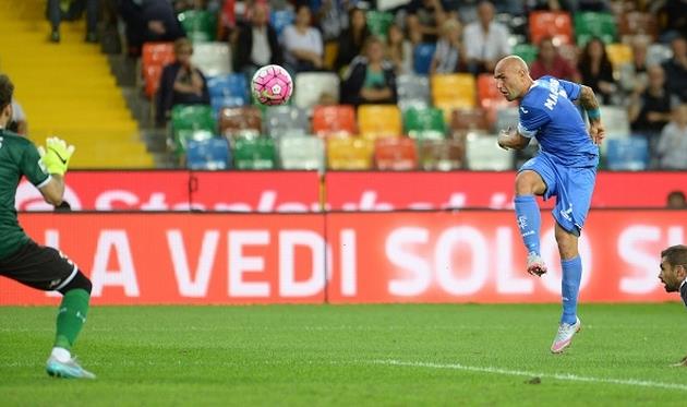 Массимо Маккароне забивает второй гол Эмполи, Getty Images