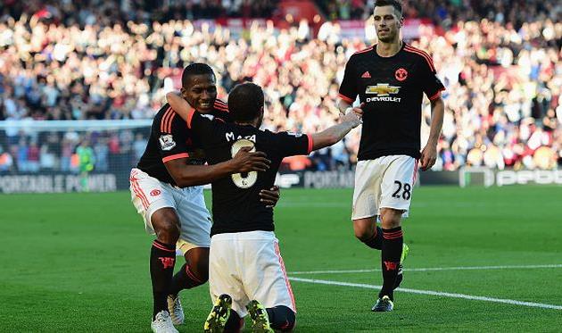 Хуан Мата вместе с партнерами по команде празднует взятие ворот Святых, Getty Images