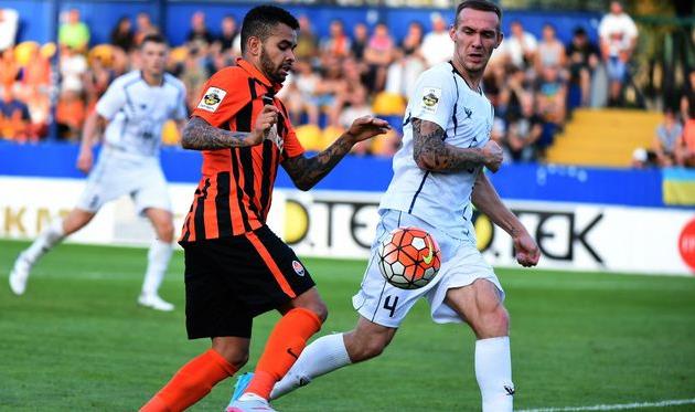 Антон Кравченко (справа) вырвал для Сталеваров ничью, fcstal.com.ua