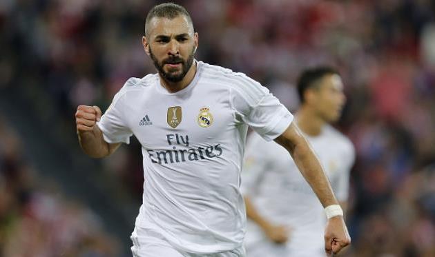 Бензема дважды забивает Атлетику, Getty Images