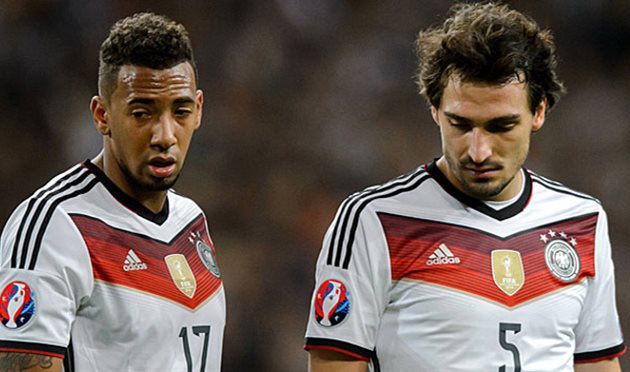 БОАТЕНГ И ХУММЕЛЬС, BUNDESLIGA.DE