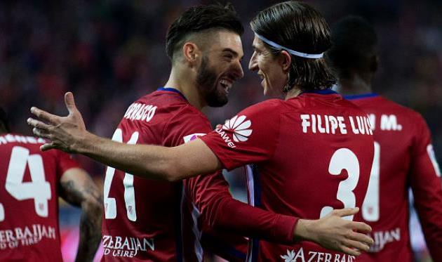 Карраско и Луис празднуют забитый мяч, Getty Images