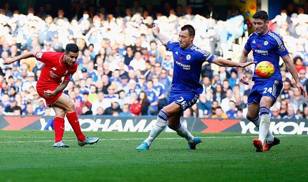 Фелиппе Коутиньо забивает второй мяч, Getty Images