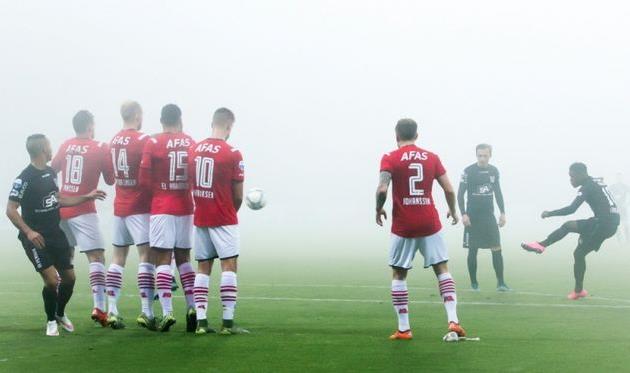 Туман не скрыл домашнего провала АЗ, fcupdate.nl
