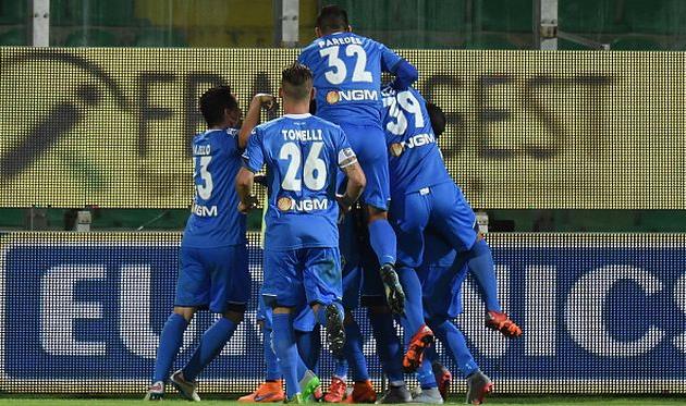 Игроки Эмполи празднуют забитый мяч, фото Getty Images