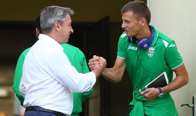 Александр Севидов приветствуют своих бывших подопечных, Football.ua